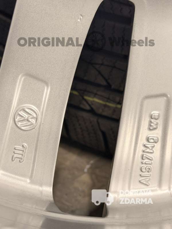 original VW PASSAT B8 3G r17 5x112 215/55/17 zimní 3G0601025N