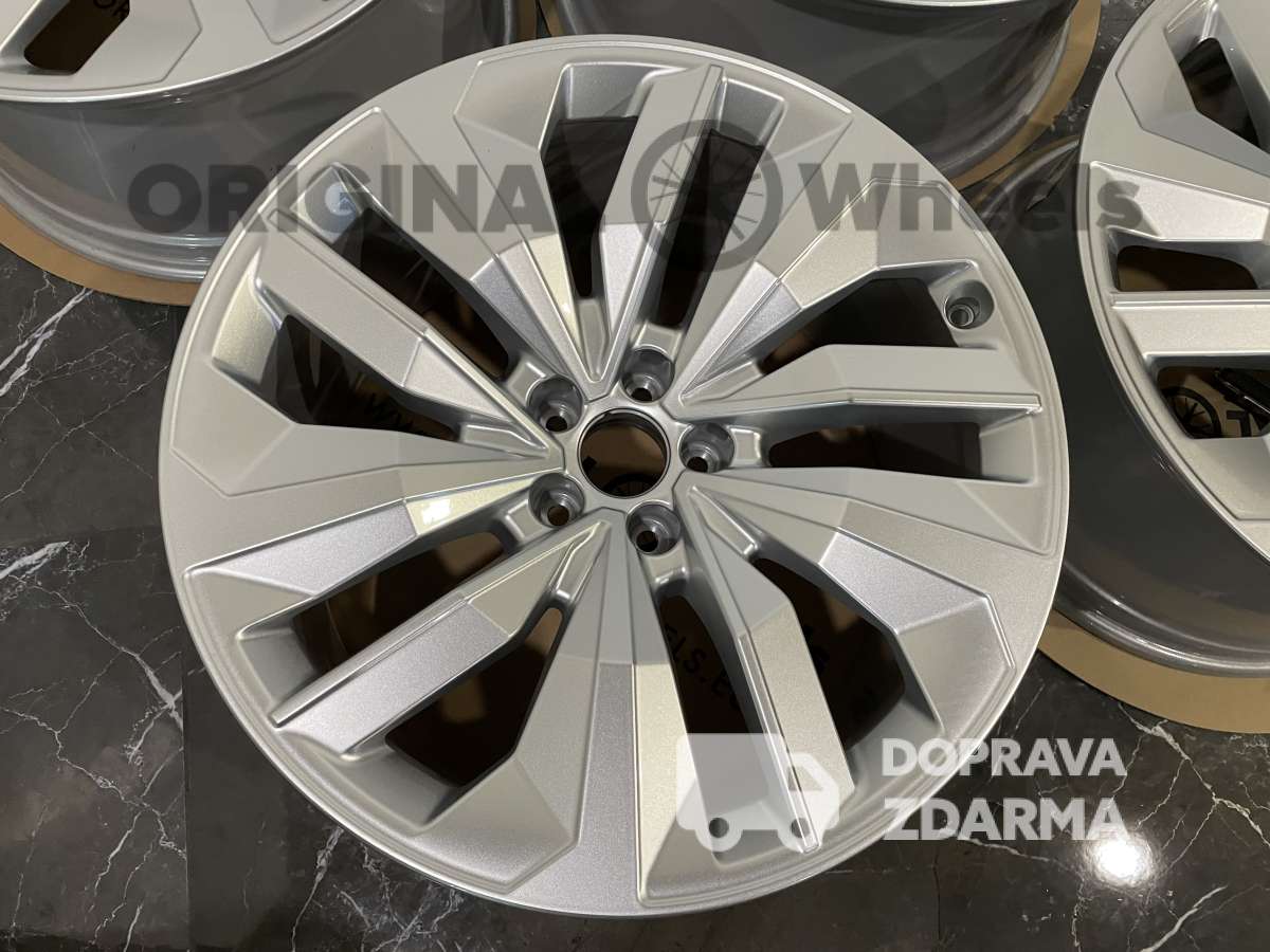 original audi e tron S R20 5X112 4ke601025e