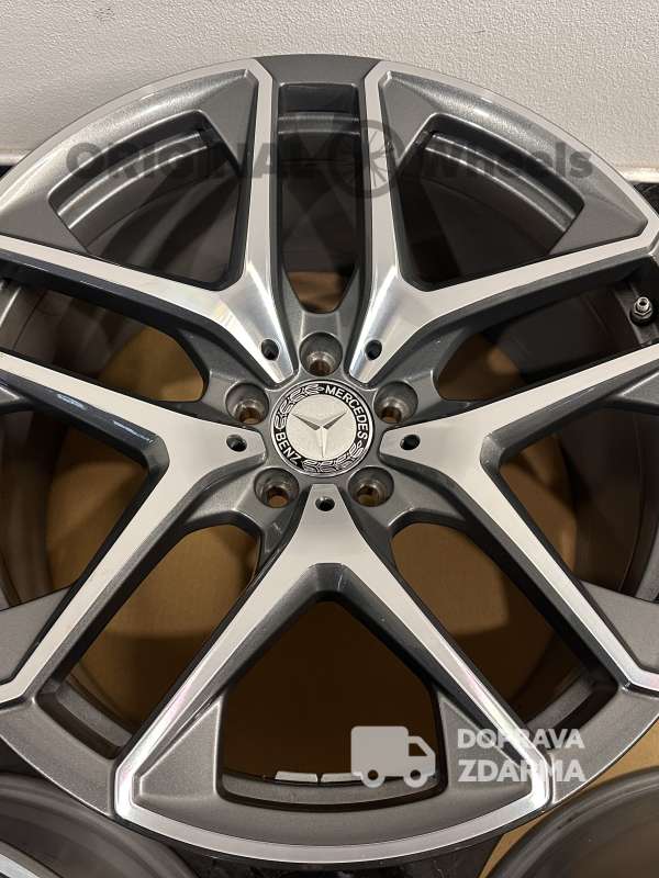 original Mercedes AMG  r20 GLC 63 W253 A2534013700 A2534013600
