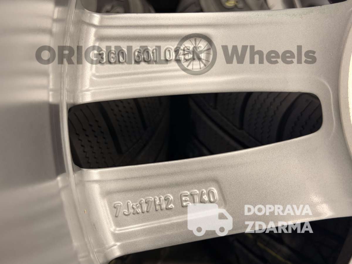 original VW PASSAT B8 3G r17 5x112 215/55/17 zimní 3G0601025N