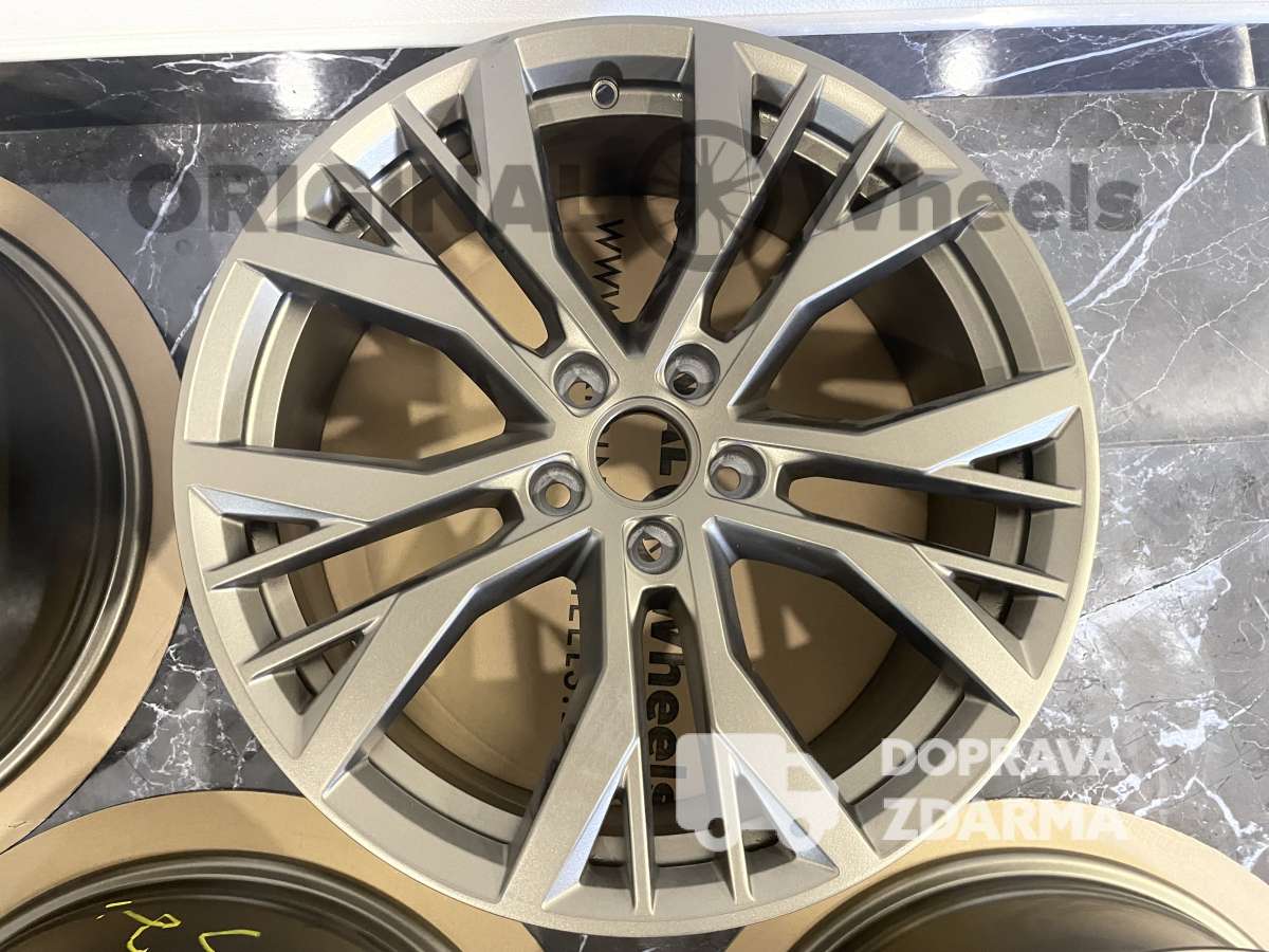 original Golf GTI 7 Santiago r19 5x112 5G0601025AN