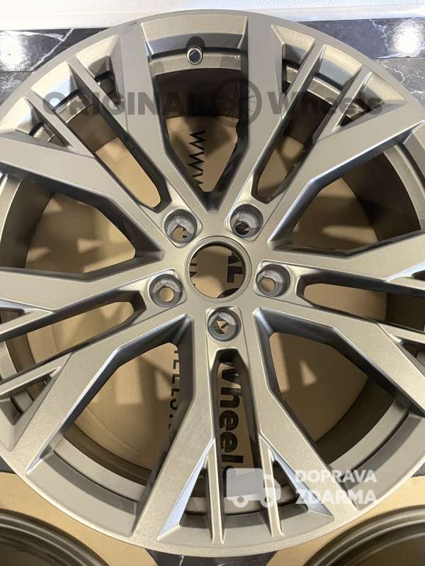 original Golf GTI 7 Santiago r19 5x112 5G0601025AN