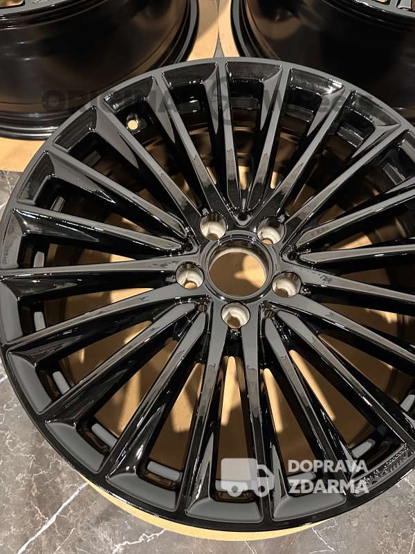 original alu RÁFKY  Mercedes C-Klasse W206 S206 r19 A2064011900 A2064012000