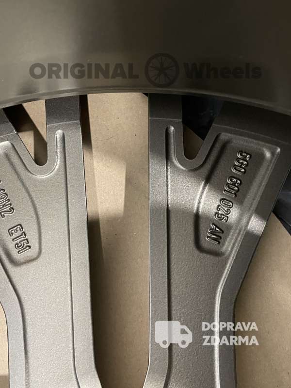 original Golf GTI 7 Santiago r19 5x112 5G0601025AN