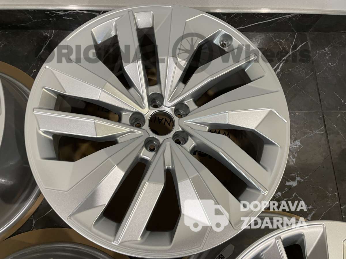 original audi e tron S R20 5X112 4ke601025e