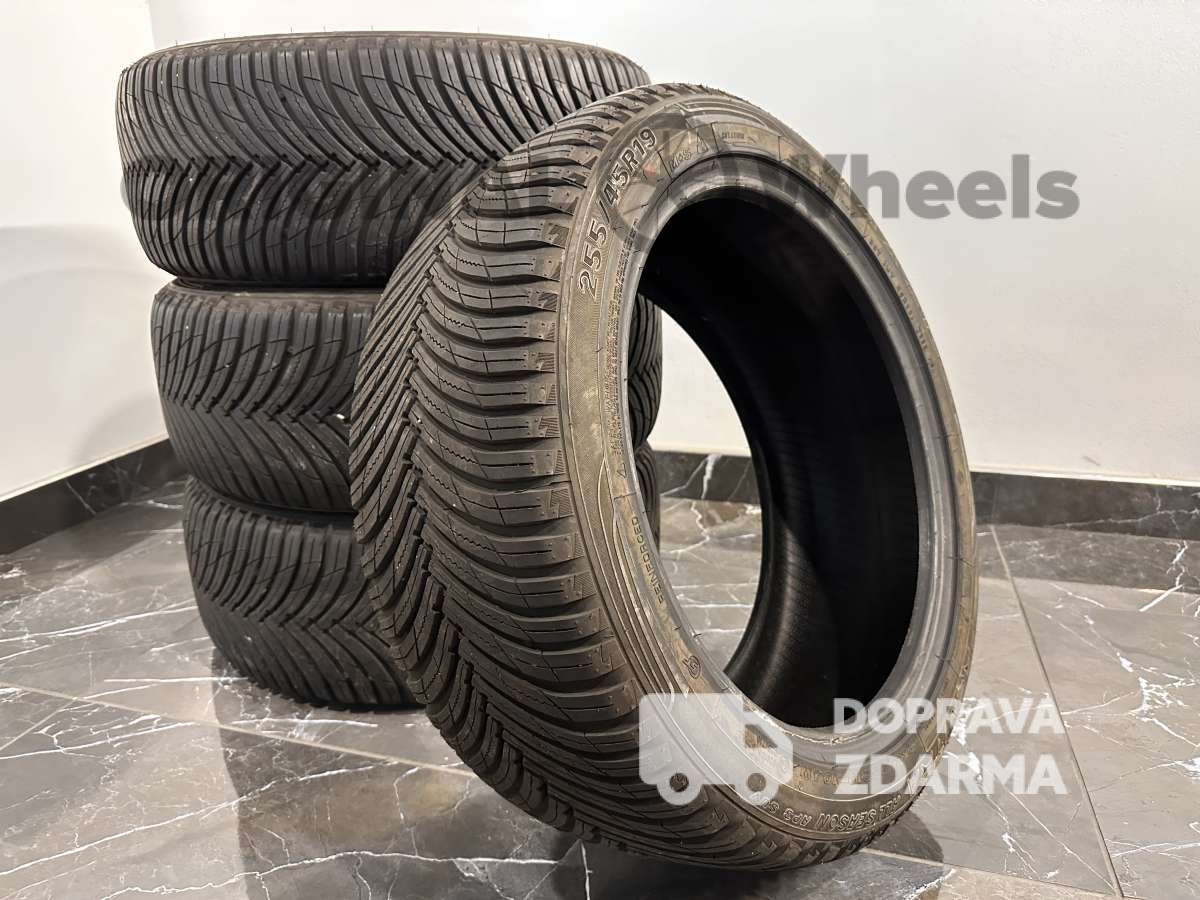 4X MAXXIS ALLSEASON SUV AP3 XL 255/45/19 104W DPH