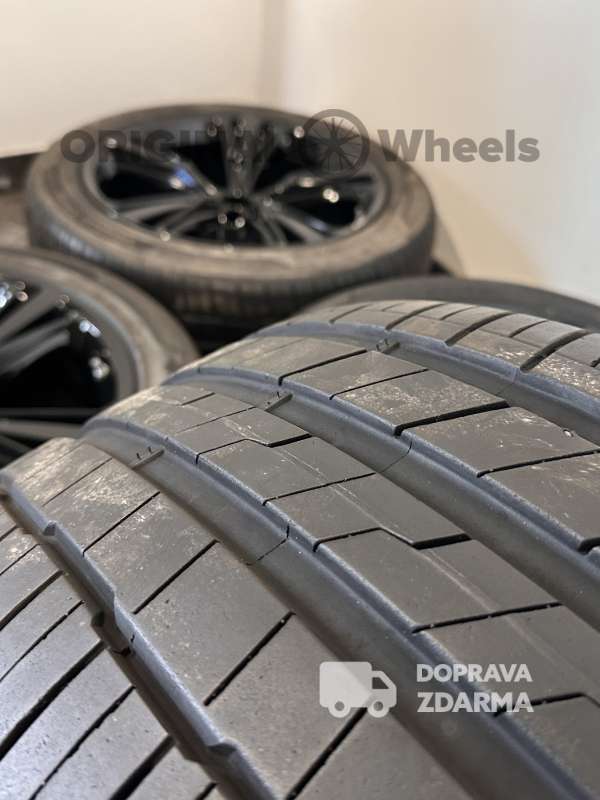 original alu kola ráfky audi q8 sq8 r21 4m8 dot21 4M8601025H