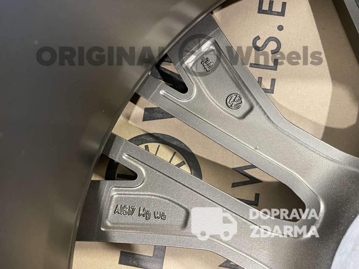 original Golf GTI 7 Santiago r19 5x112 5G0601025AN
