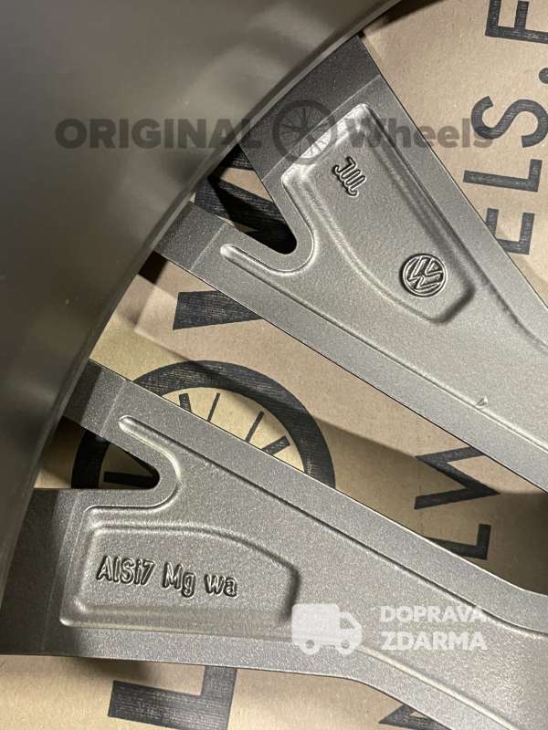 original Golf GTI 7 Santiago r19 5x112 5G0601025AN