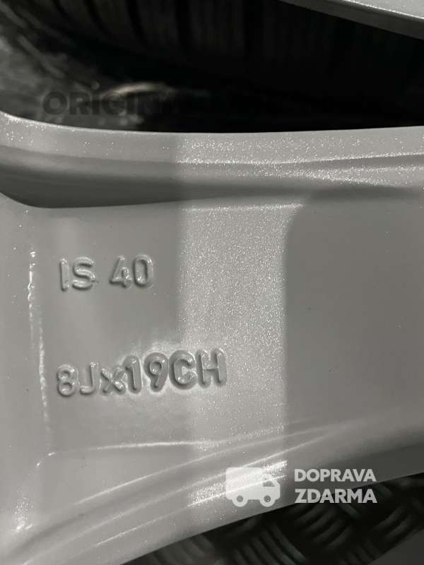 originální alu kola JAGUAR E-PACE r19 zimní dot21