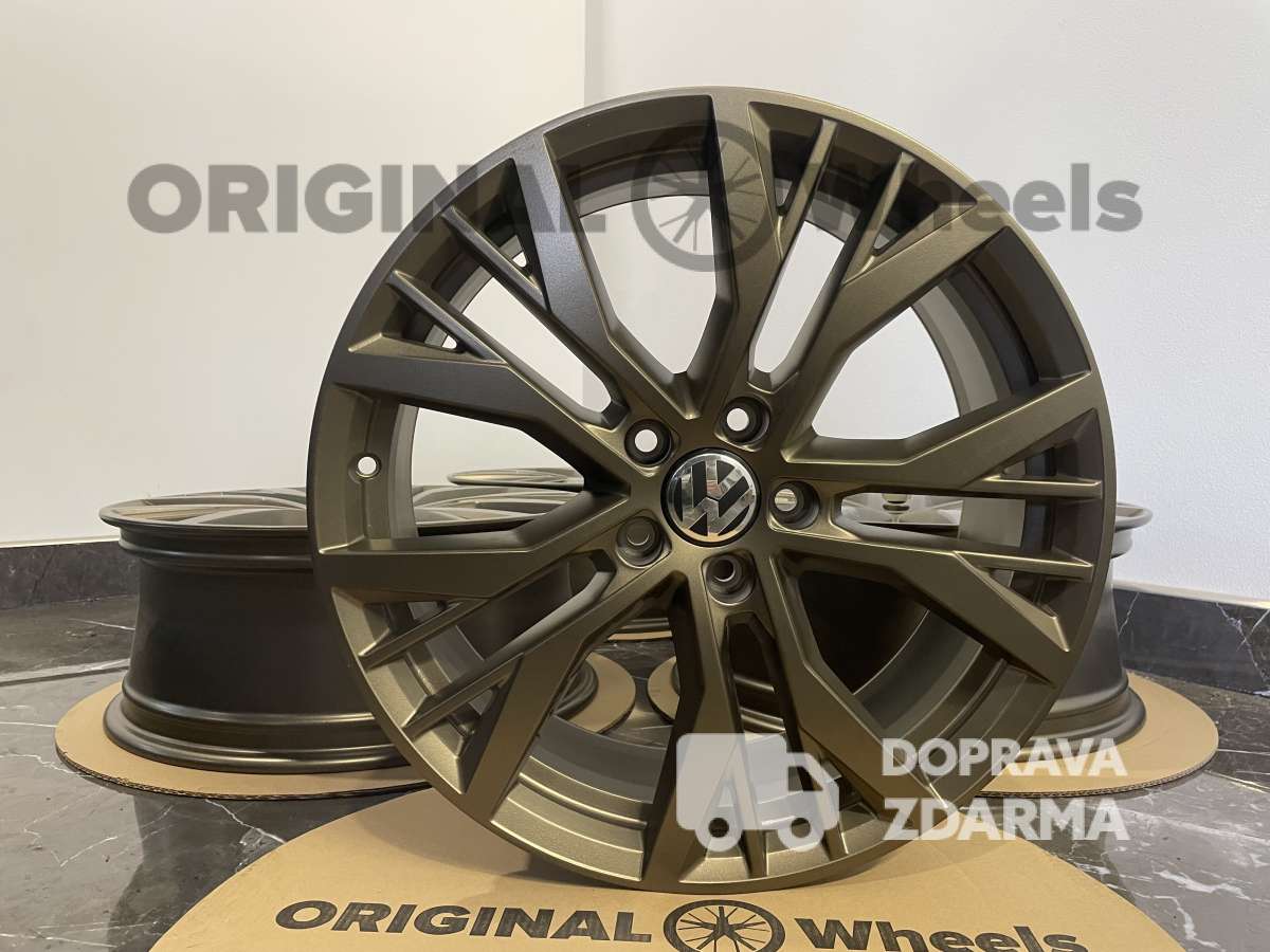 original Golf GTI 7 Santiago r19 5x112 5G0601025AN