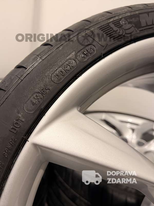 originální alu sada letní Tesla Model S 1075749-00-C 1075748-00-D r21 Arachnid