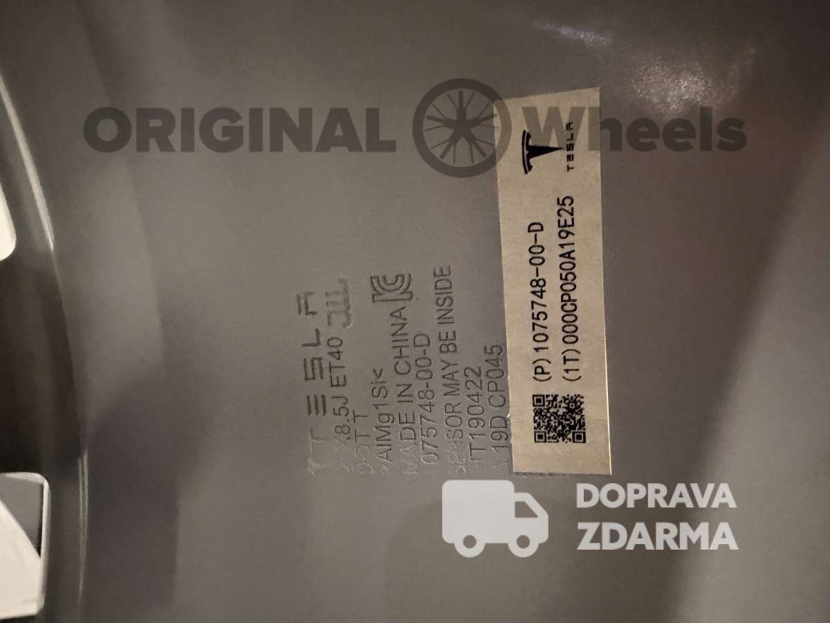 originální alu sada letní Tesla Model S 1075749-00-C 1075748-00-D r21 Arachnid