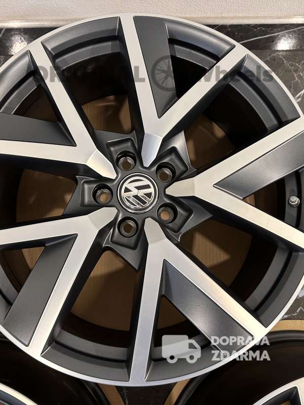 original VW Touareg III CR r20 Braga 760601025Q DPH