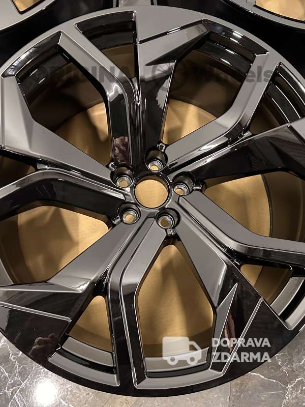 original alu kola ráfky  audi r23 q8 sq8 rsq8 4M8601025AP