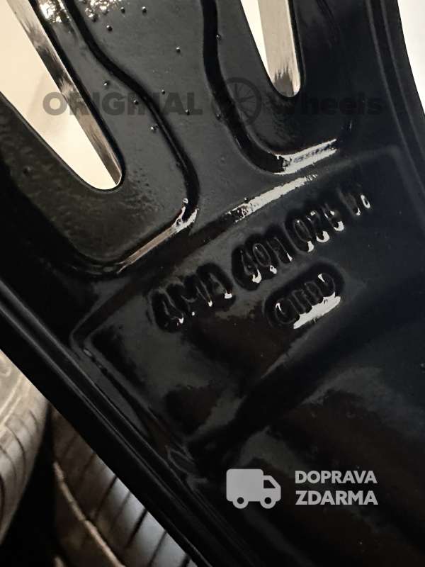 original alu kola ráfky audi q8 sq8 r21 4m8 dot21 4M8601025H