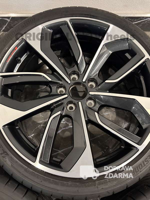 original alu kola audi a3 s3 8y r19 8Y0601025CS DPH