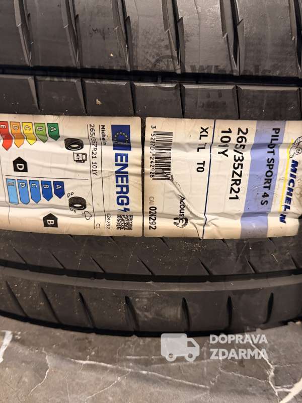 originální alu sada letní Tesla Model S 1075749-00-C 1075748-00-D r21 Arachnid