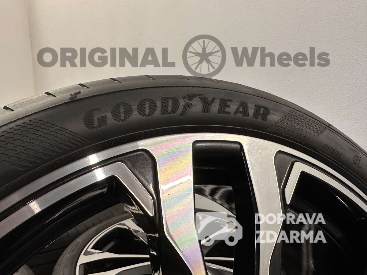 original alu kola ráfky letní Audi r20 A5 S5 B10 FU 8B3601025N