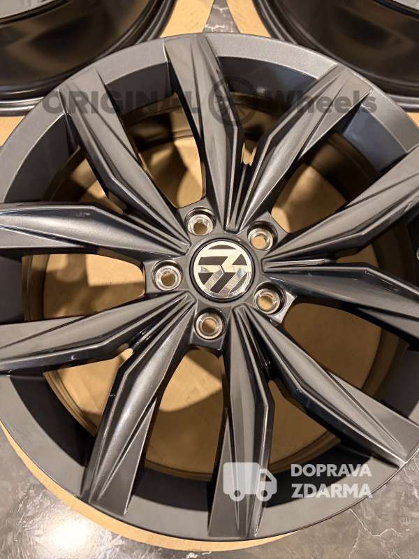 originální alu kola r18 tiguan r-line 5NN601025AD