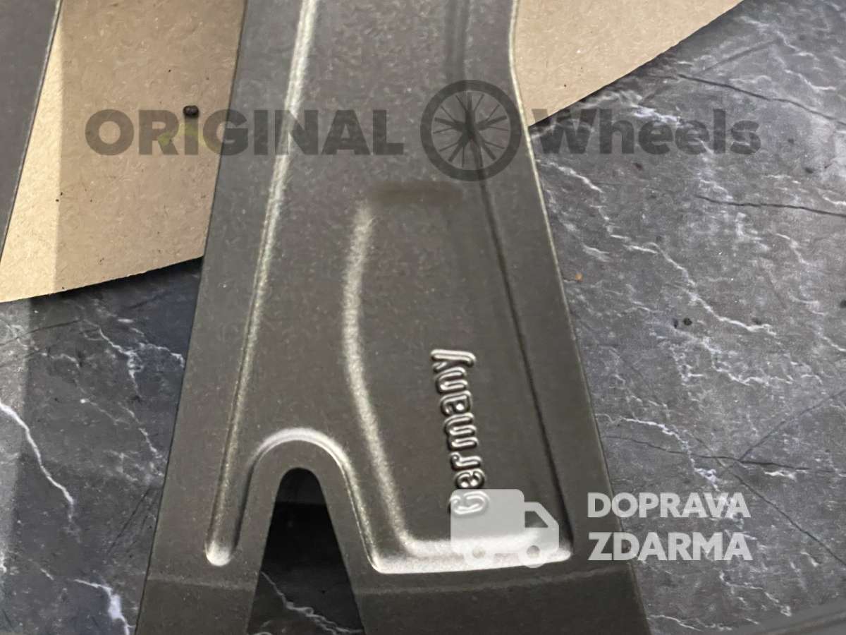 original Golf GTI 7 Santiago r19 5x112 5G0601025AN