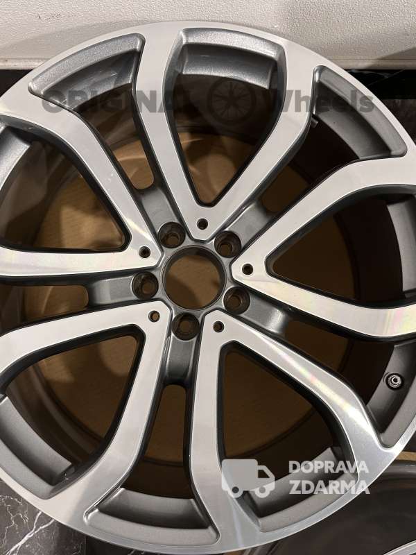 original Mercedes GLE Coupe r21 C292 A2924011400/1500 DPH