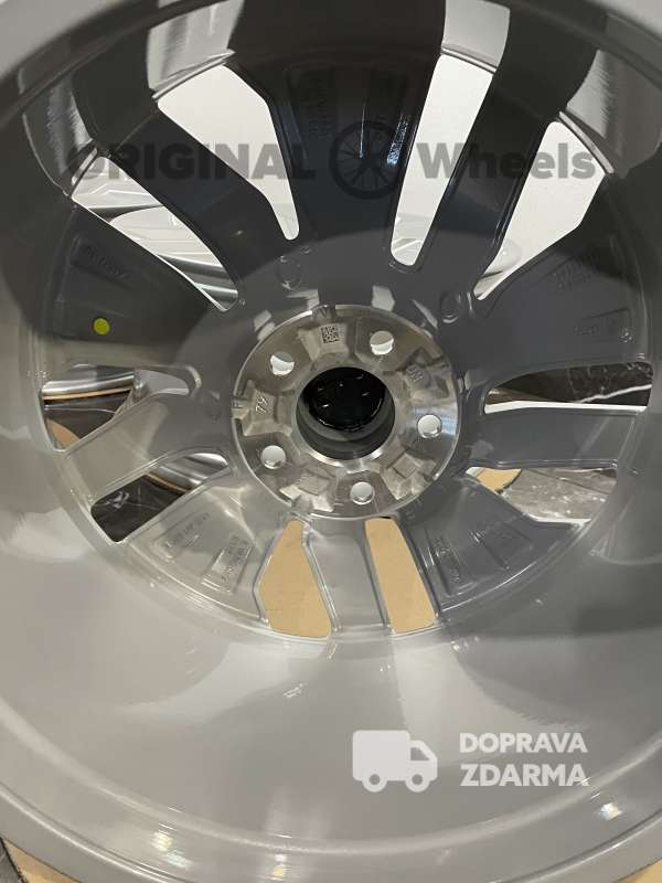 original audi e tron S R20 5X112 4ke601025e