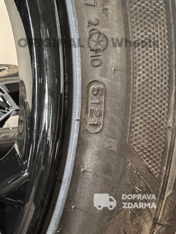 original alu kola ráfky audi q8 sq8 r21 4m8 dot21 4M8601025H