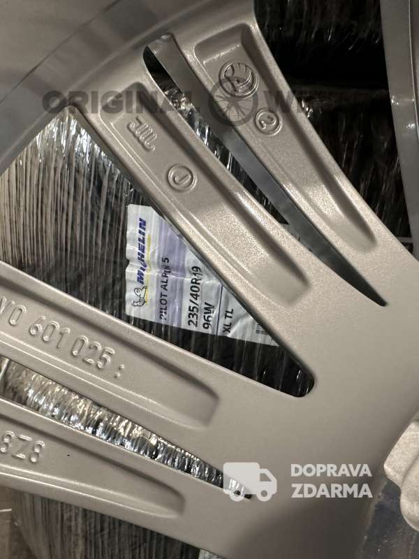 original alu kola skoda superb 3 / 4 r19 5x112 3V0601025ar