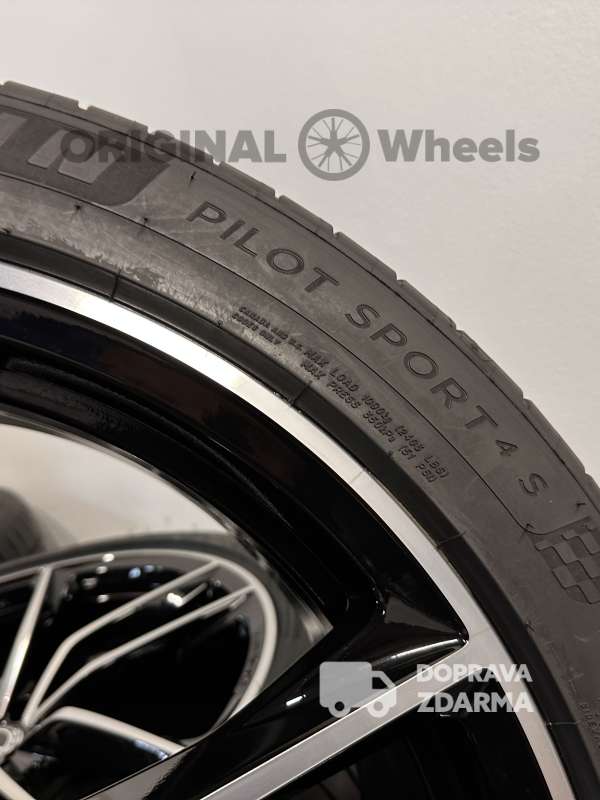 original Mercedes GLS r23 X167 v167 A1674017800 7700 DPH