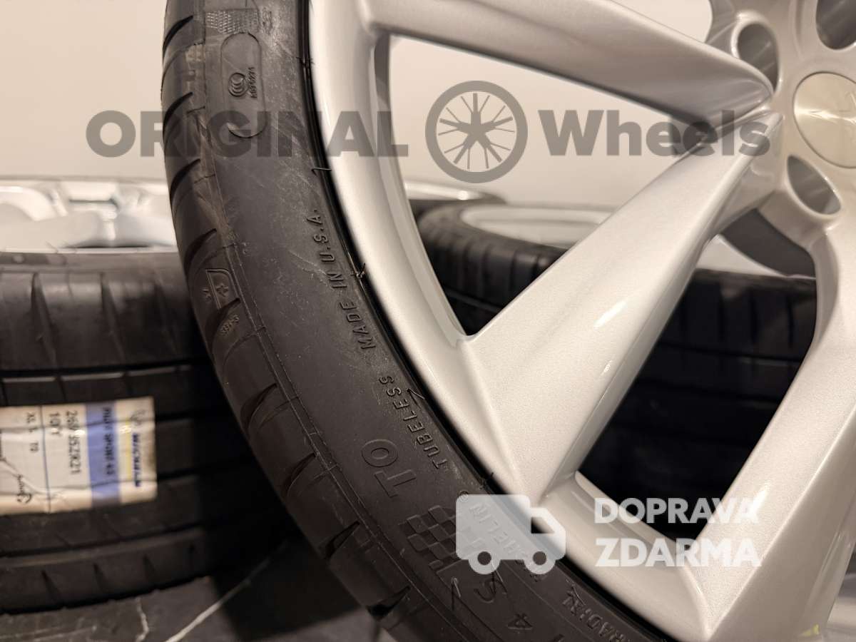 originální alu sada letní Tesla Model S 1075749-00-C 1075748-00-D r21 Arachnid