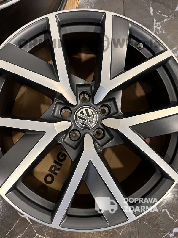 original VW Touareg III CR r20 Braga 760601025Q DPH