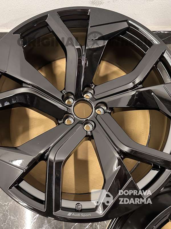 original alu kola ráfky  audi r23 q8 sq8 rsq8 4M8601025AP