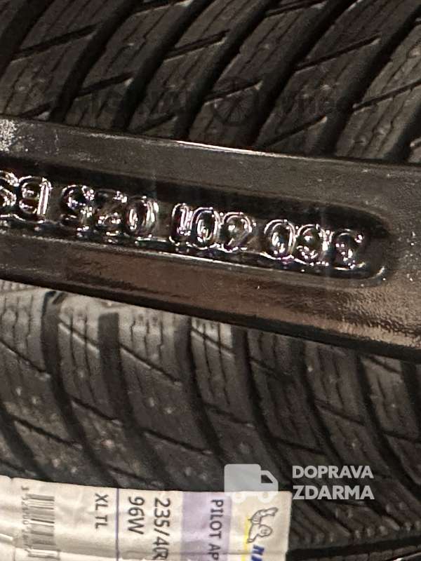 original alu kola ráfky vw passat pretoria r19 zimní 3G0601025BH